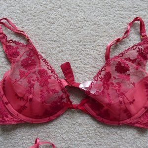 Victoria's Secret Very Sexy Bra